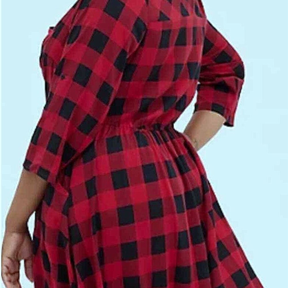 TORRID sz 0 Red Buffalo Plaid shirtwaist dress with convertible roll up sleeves.